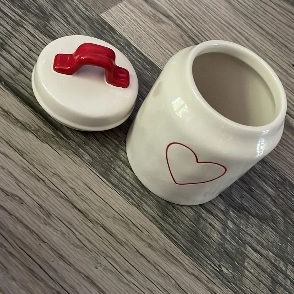 Rae Dunn Valentines red heart canister-‎ NEW